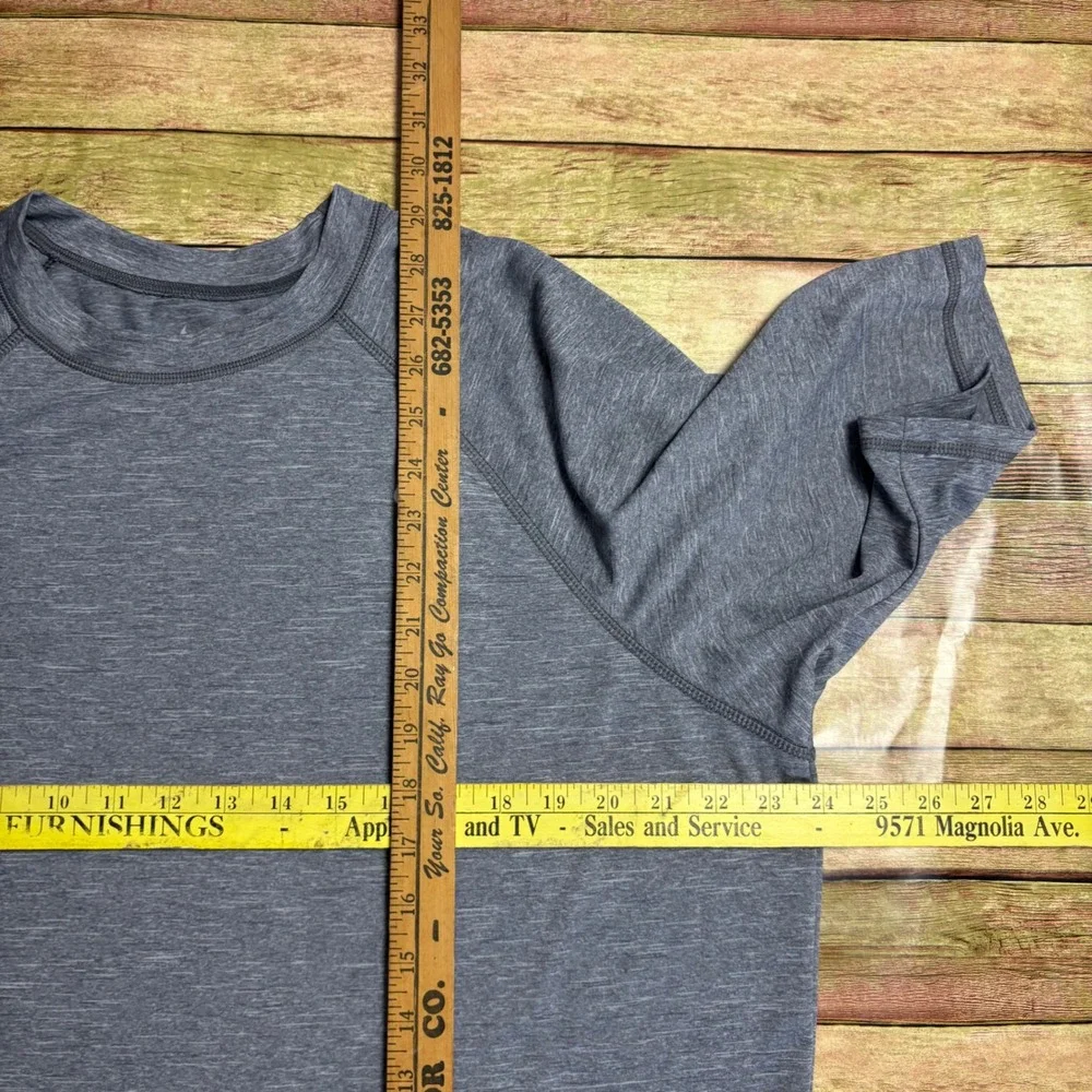 Nike crew gray